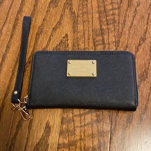 Michael Kors wristlet